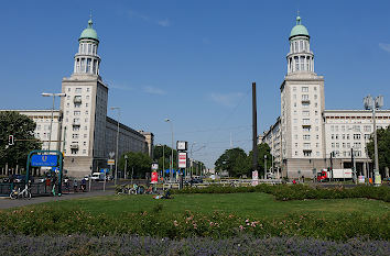 Karl-Marx-Allee am Frankfurter Tor