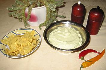 Schafsk&auml;se-Avocado-Dip f&uuml;r Fajitas