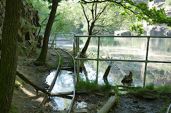 Hinterlassenschaften des Bergbaus am Thadenbruch
